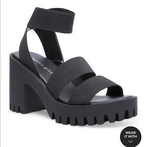 Steve Madden girl chunky sandals